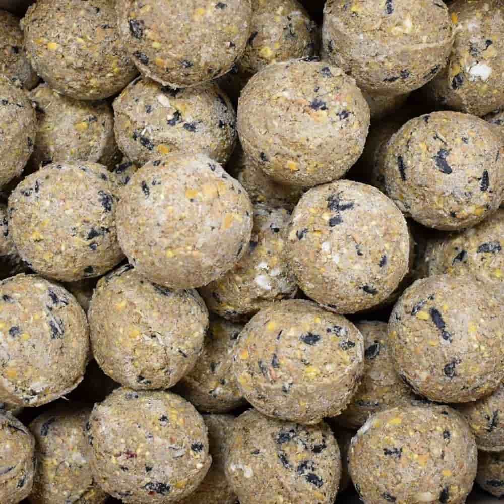 Meisenknödel Premium z insekti 200 x ca.90 gramov brez mreže